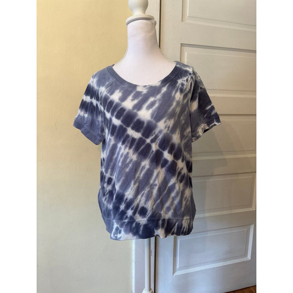 Womens tiedye short sleeve top blue white crewneck summer beach vacation classic